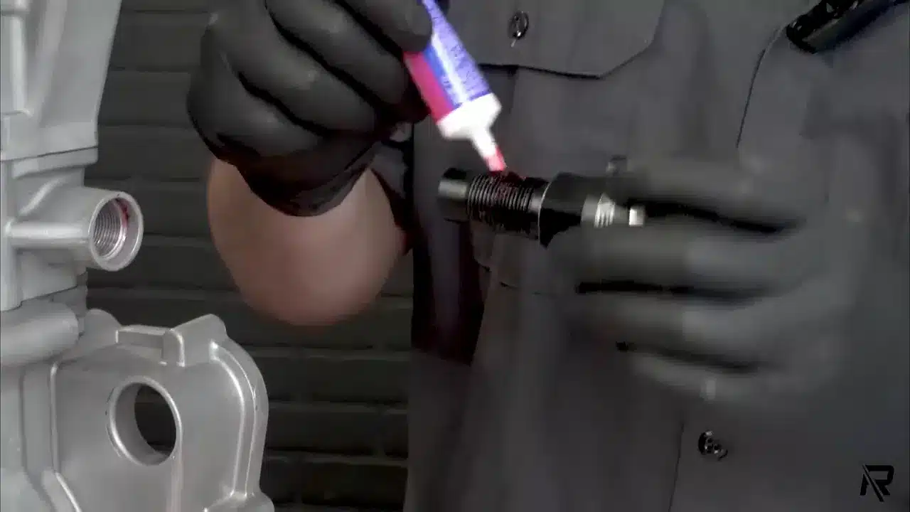 Rev 6 Cam Chain Tensioner lube
